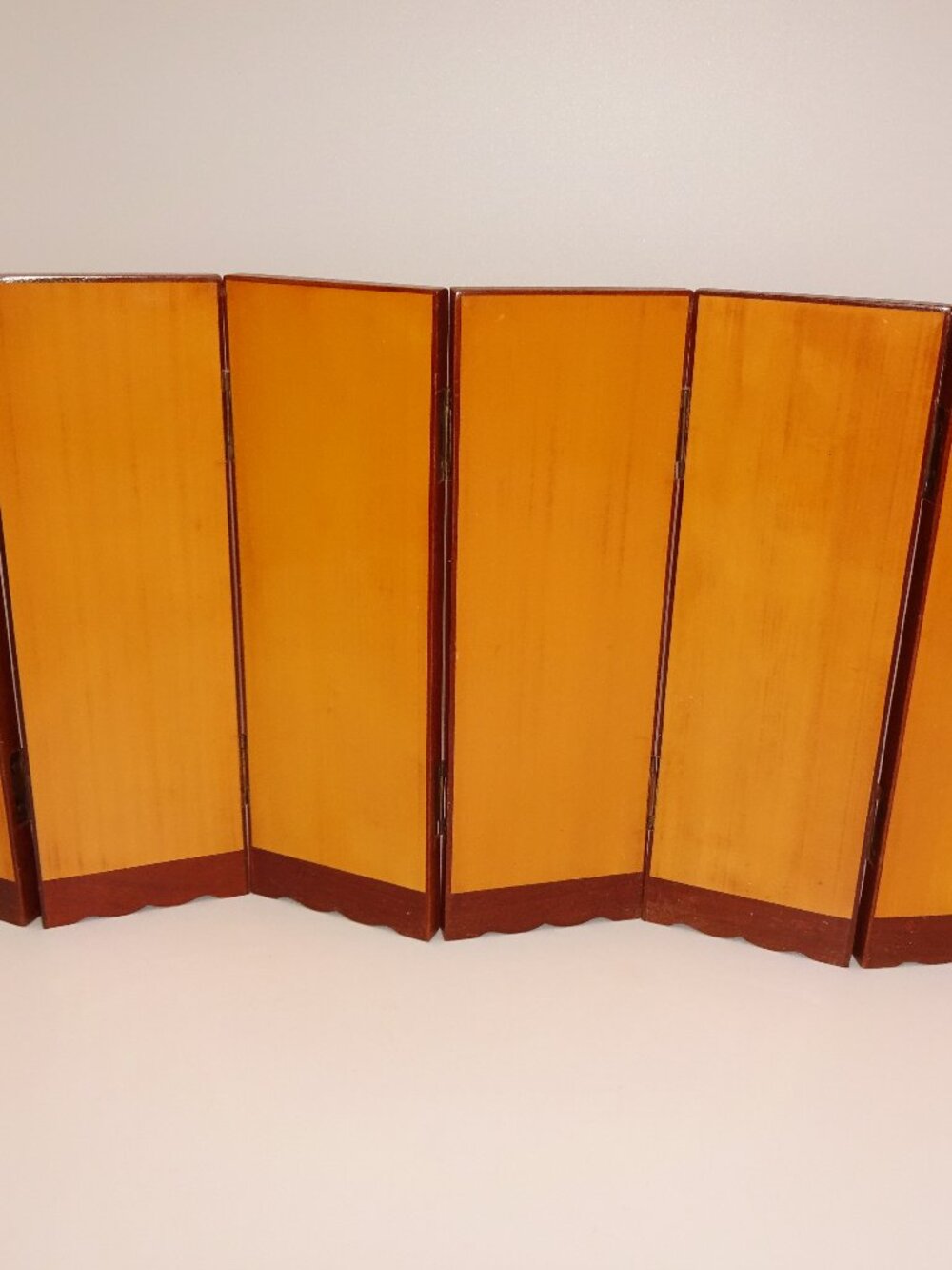 Vintage Mini Chinese 6-Panel Folding Wood Tabletop Screen Swallows Blossoms - Picture 6 of 10
